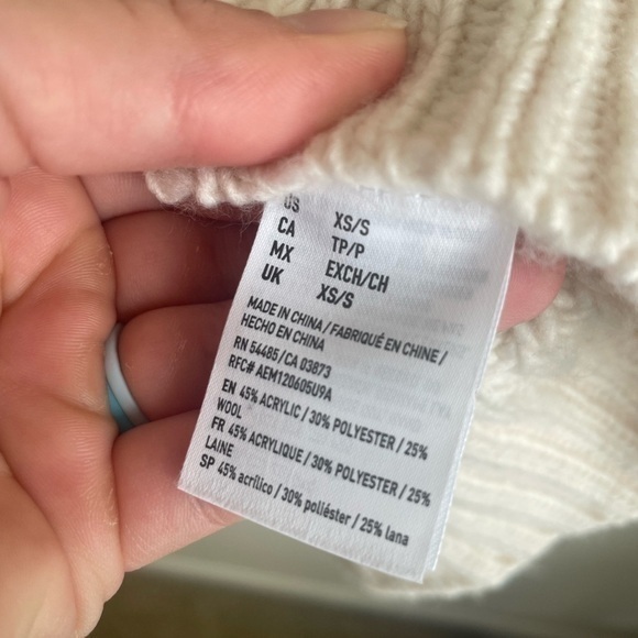 American Eagle Outfitters Cable Knit‎ Cardigan Shawl Collar Pockets Cream XS/S - Picture 10 of 10